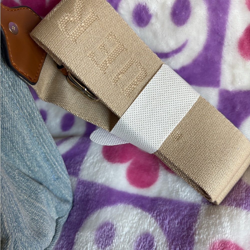 🌸True Religion Mini Tote🌸 - Picture 5 of 5